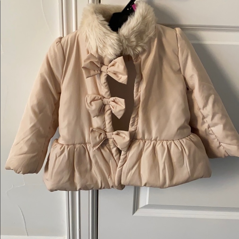 Girls cream bow button up puffer jacket - Picture 1 of 6